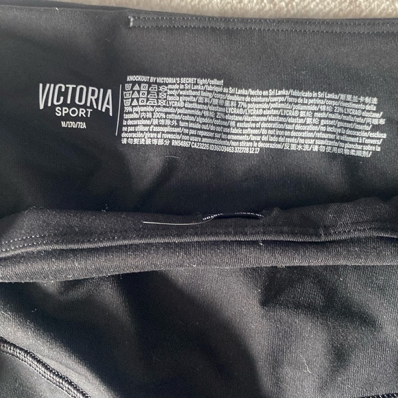 Victoria Secret Sport knockout leggings, black & pink logo, mesh bottom. Medium - Picture 5 of 9